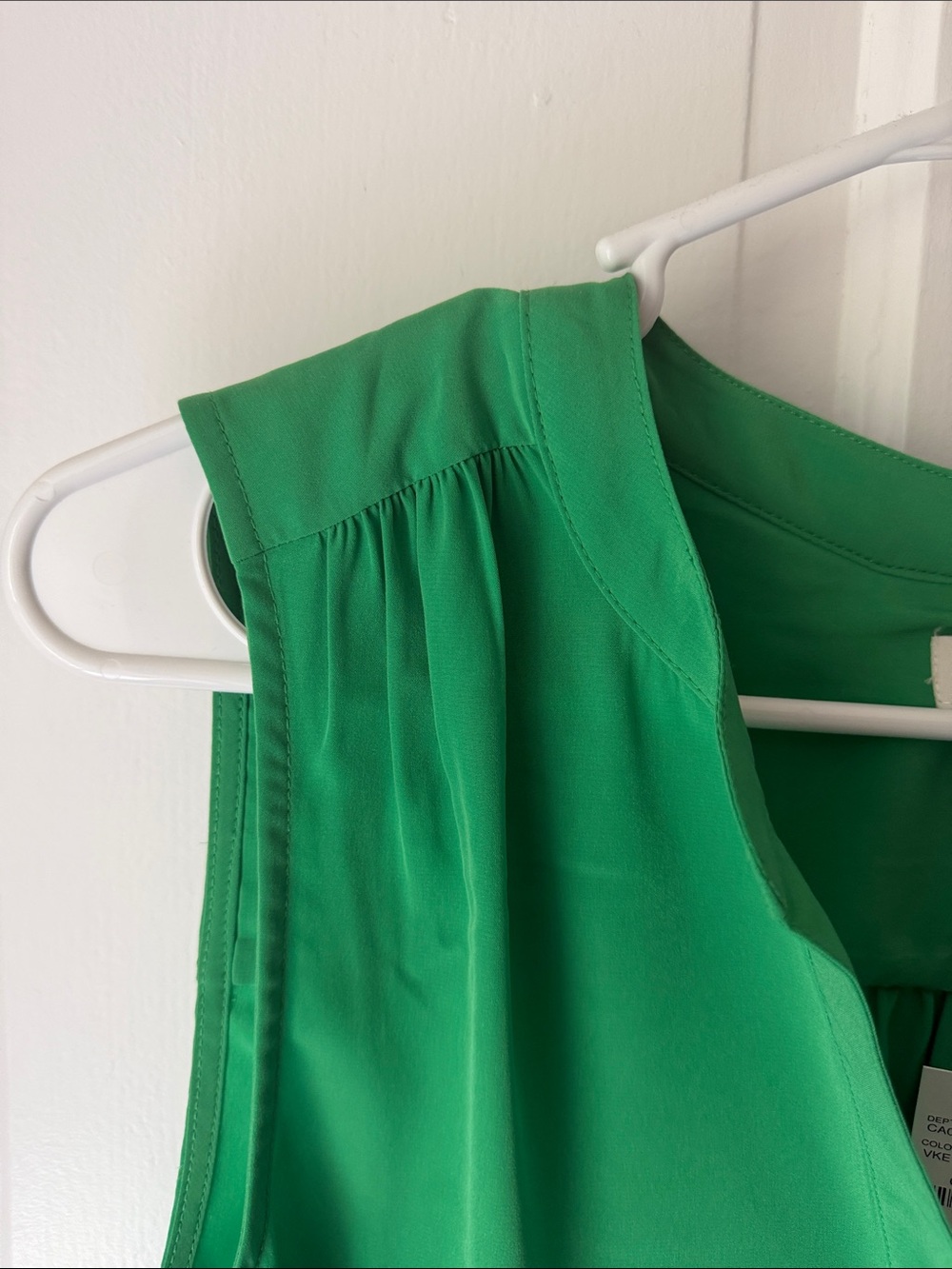 J.Crew Sleeveless Green Blouse - Picture 4 of 5